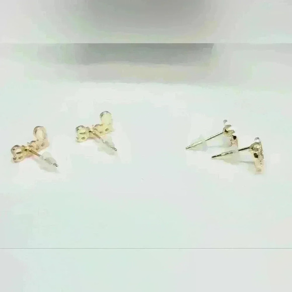 NWOT Exquisite 2 pairs of Earrings - Picture 2 of 3